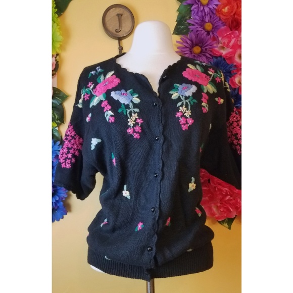 VTG Lucia embroidered floral cardigan- large - Picture 1 of 7